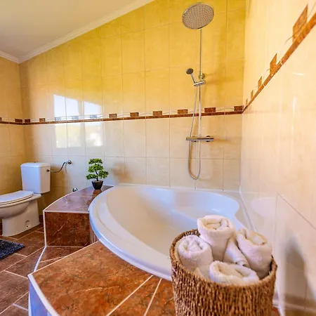 Maha - Pool And Jacuzzi, Included Breakfast * Korcula Town